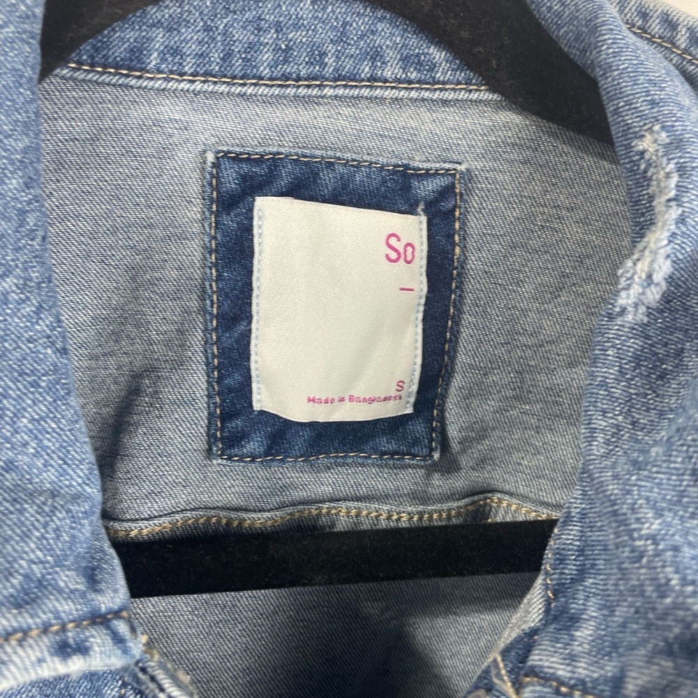 SO Blue Denim Button Front Distressed Jean Jacket Size Small Girl Juniors EUC - Picture 6 of 7